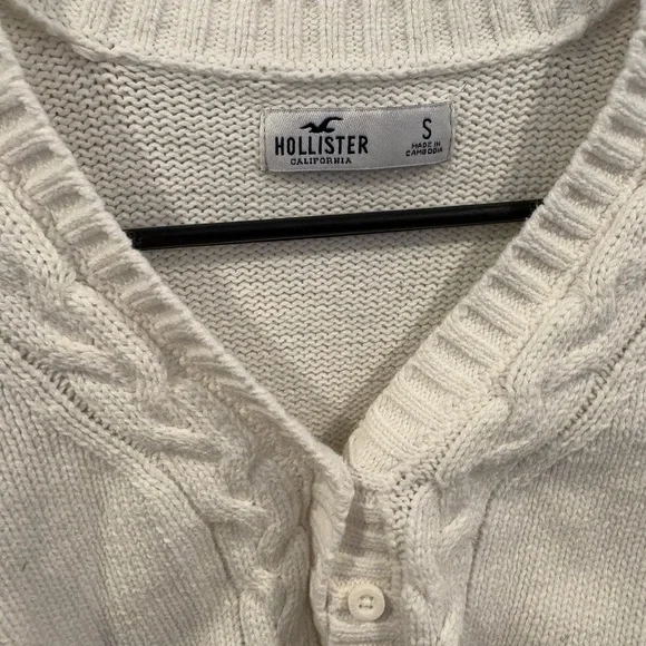 Hollister Cropped Cardigan - Picture 2 of 4